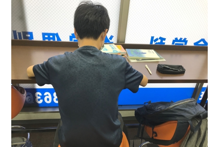 学校が休みの時は…。