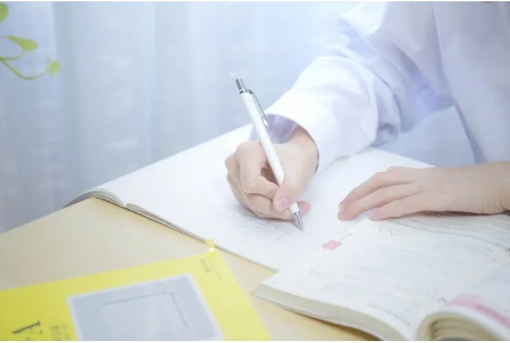 字をきれいにかくと成績があがる？