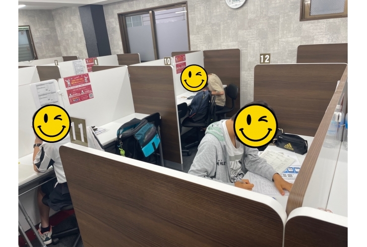 【定期テスト対策会のご様子】