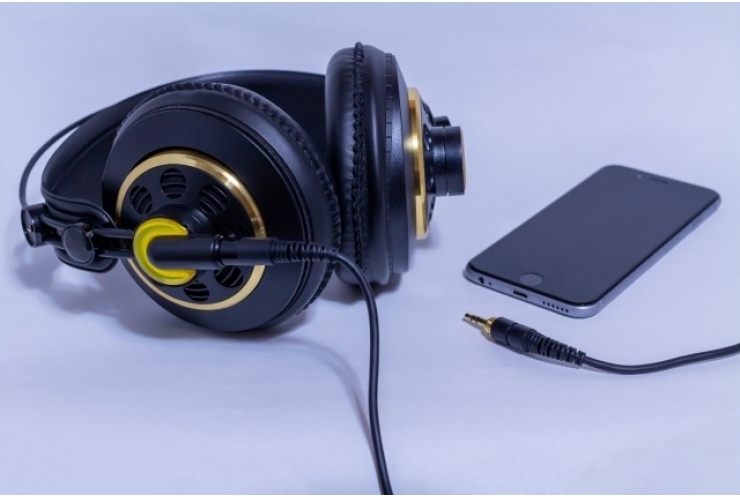 国語でも「リスニング」