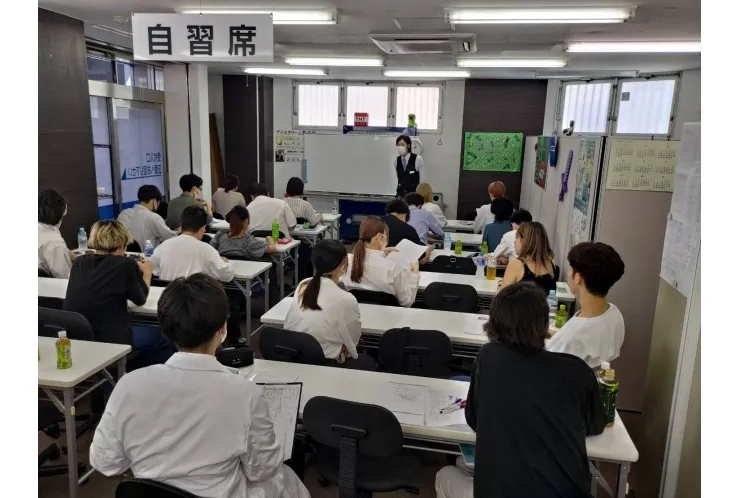 集団授業の講師研修実施！