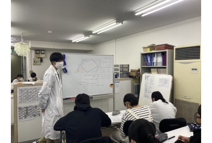 座席数に限りがあります。