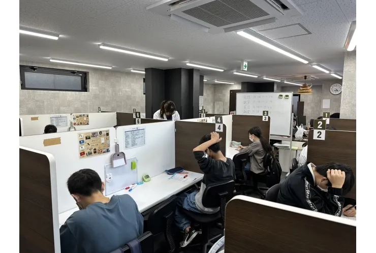 今日もテスト対策会実施！！