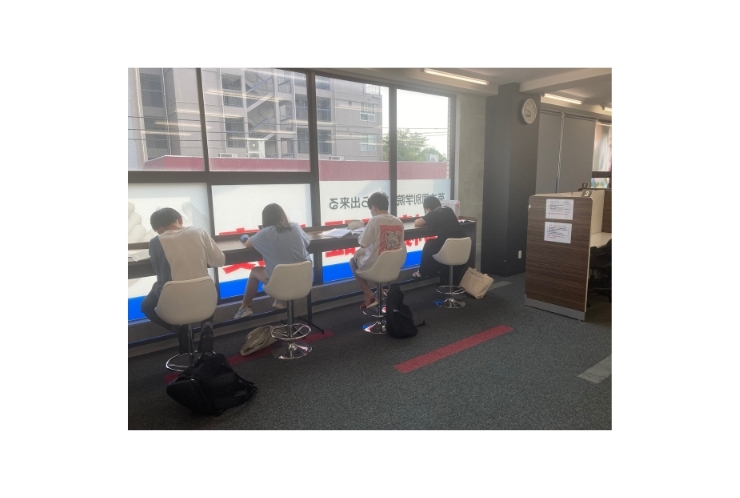 多くの人が自習をがんばっています！！