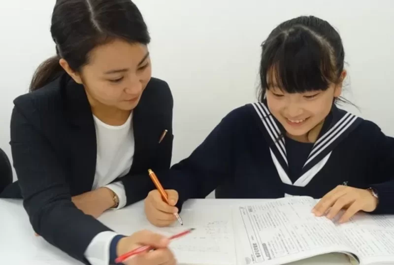中野坂上校